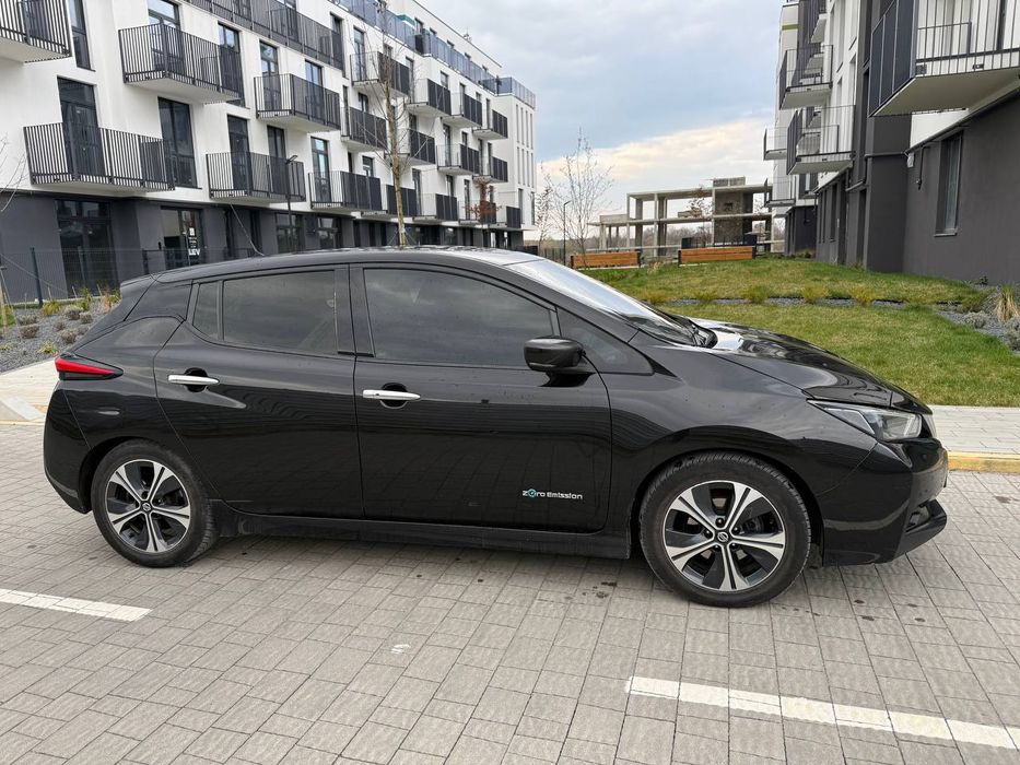 Nissan leaf 2 ze1 40квт європа