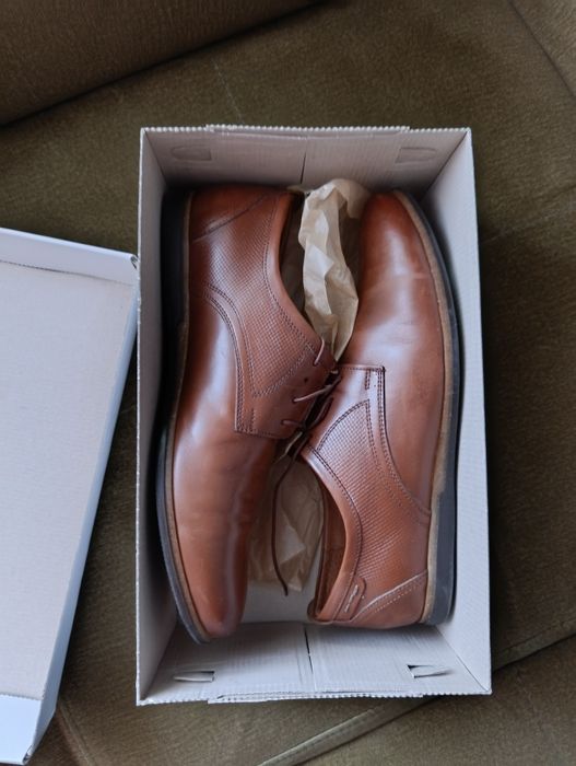 Buty męskie wizytowe skóra naturalna rozmiar 44 brąz Jak nowe z minusem