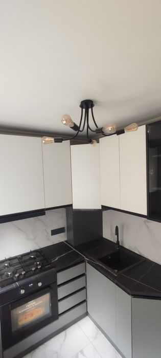 Кухні під замовлення