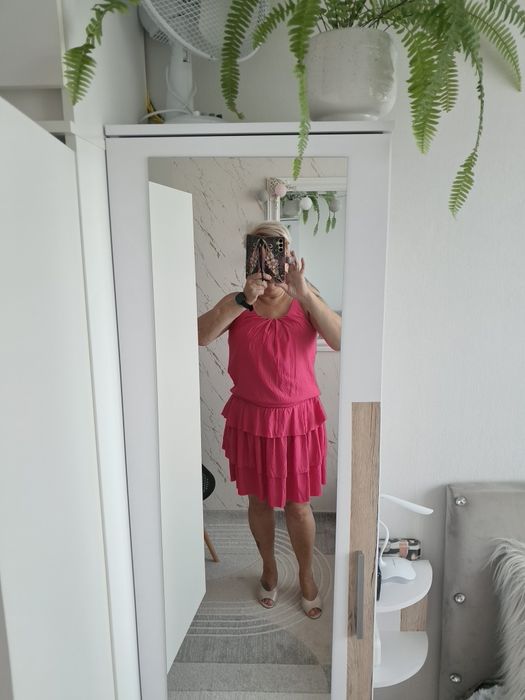 Nowe sukienki na okazje xl