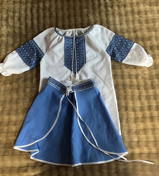 вишита сукня для дівчинки. Вишиванка