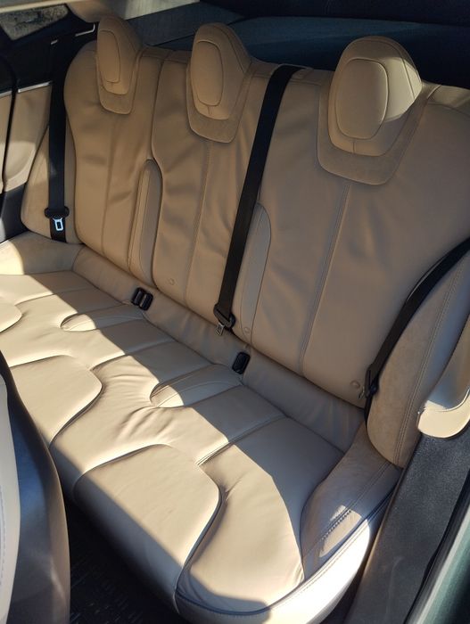 Tesla Model S Performance