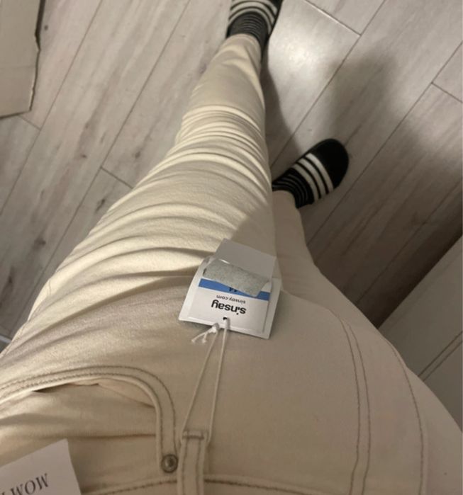 Nowe, beżowe spodnie sinsay mom fit rozmiar 44