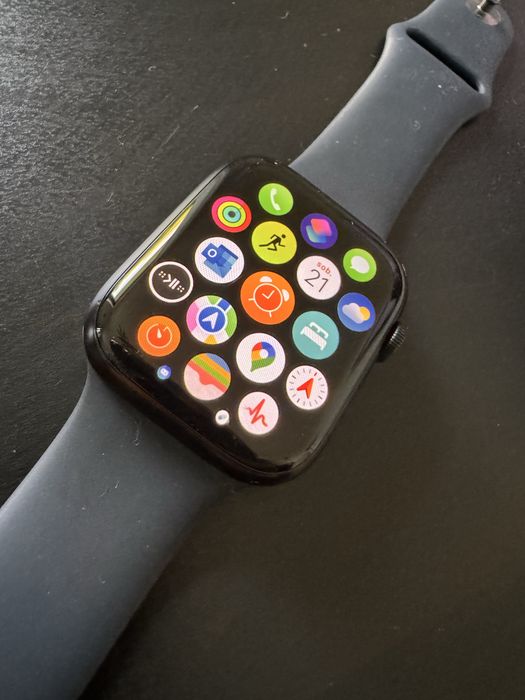 Apple Watch S9 45 ES