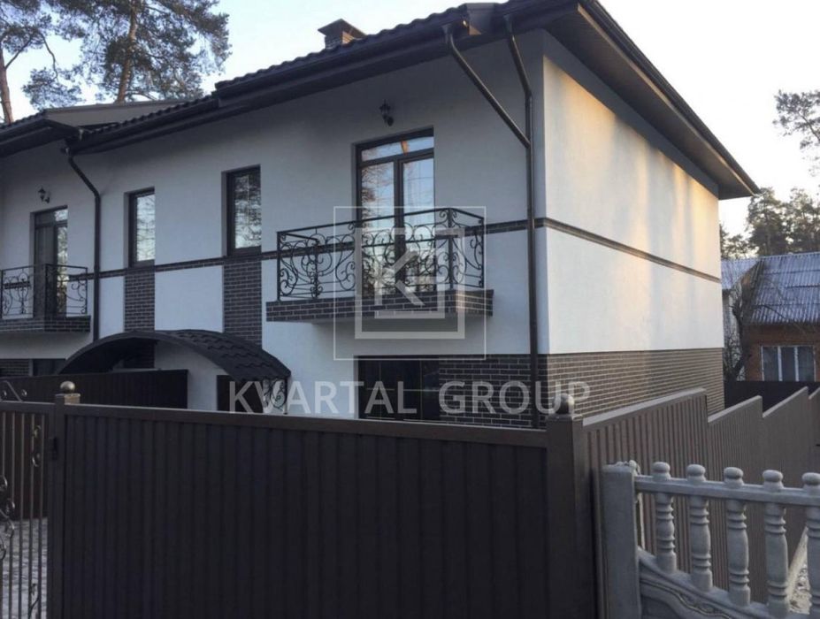 Будинок  вул. Польова, Буча з ремонтом