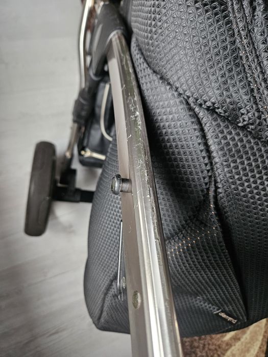 Wózek JUNAMA Diamond 2w1 Gondola+ spacerówka