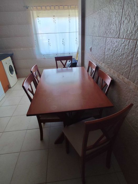 Mesa de cozinha + 6 cadeiras