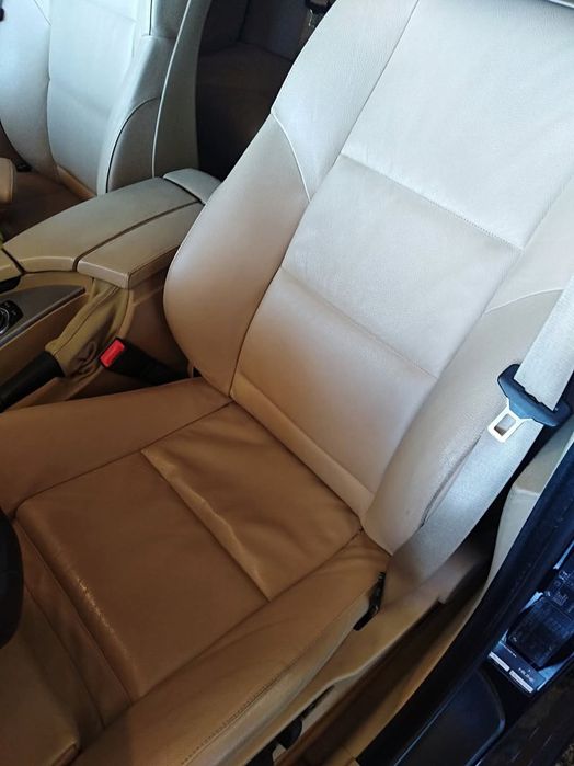 Pranie tapicerki. Czyszczenie skóry. Przygotowanie auta do sprzedaży