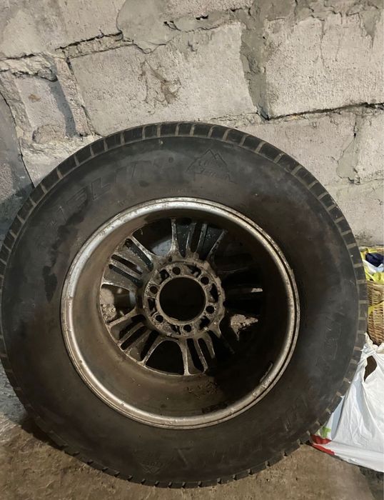 Запаска на лексус GX