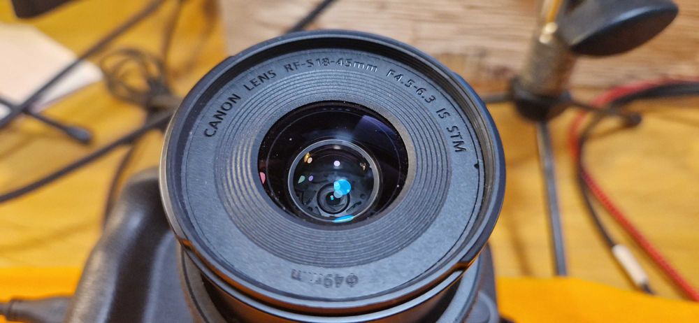 Canon R100 rigorosamente nova