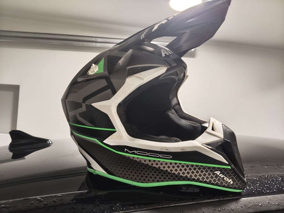Capacete motocross Airoh Wraap