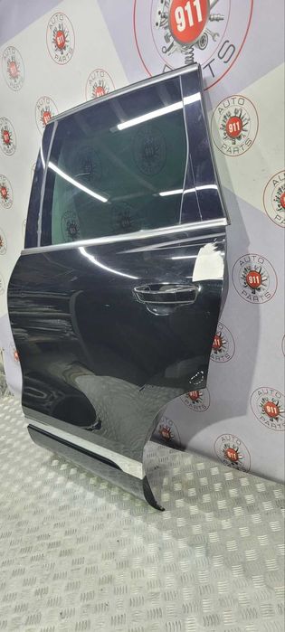 Двері задні ліві Audi Q7 2011-2015