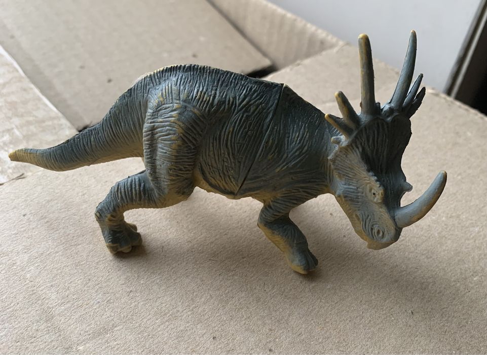 Игрушки-фигурки персонажи