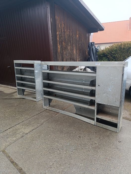 Zabudowa busa regały samochodowe