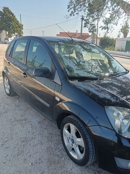 Ford Fiesta 1.4 TDCI - 2008 foto 4
