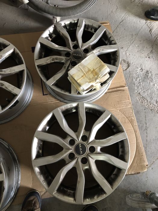 Jantes Mak 17” 5 furos