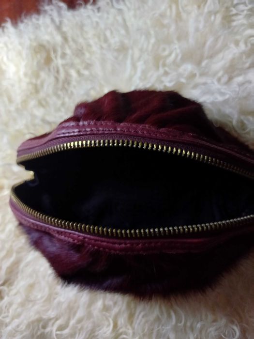 Кожанная косметичка