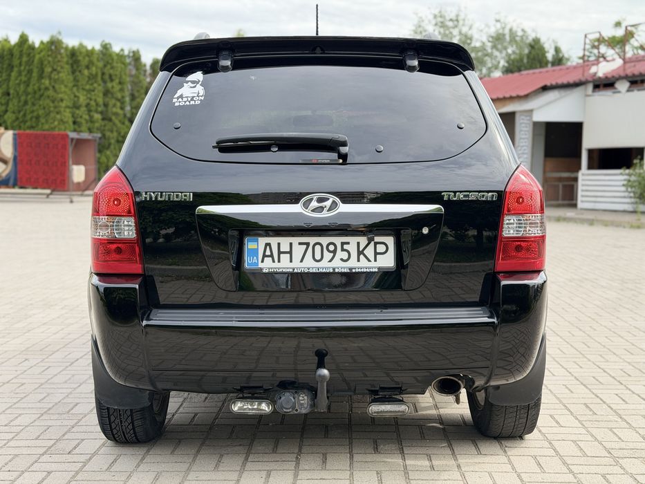 Продам хундай туксон 2008 2.0 Газ/бензин.