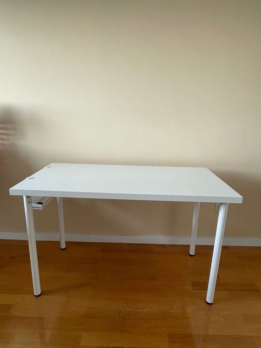 Mesa/ secretária ikea branca
