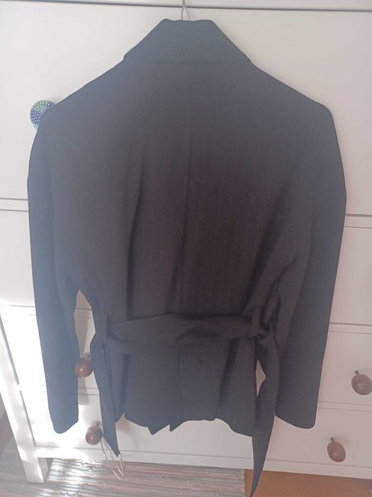 Casaco Zara Woman Studio com cinto