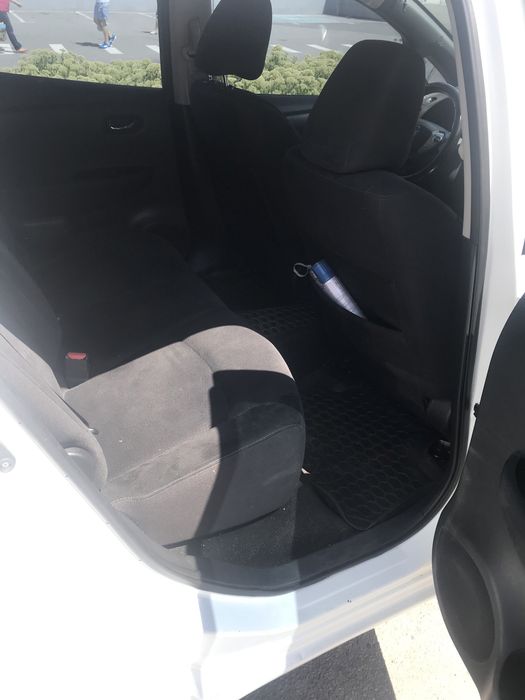 Продам Nissan Leaf