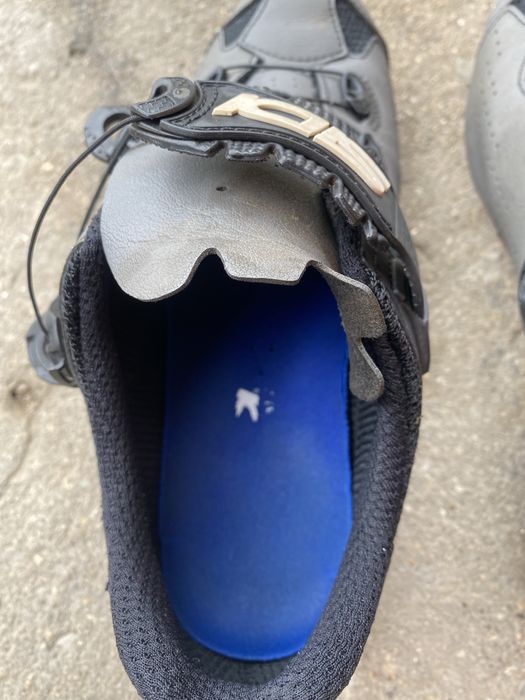 Sapatos de b t t sidi