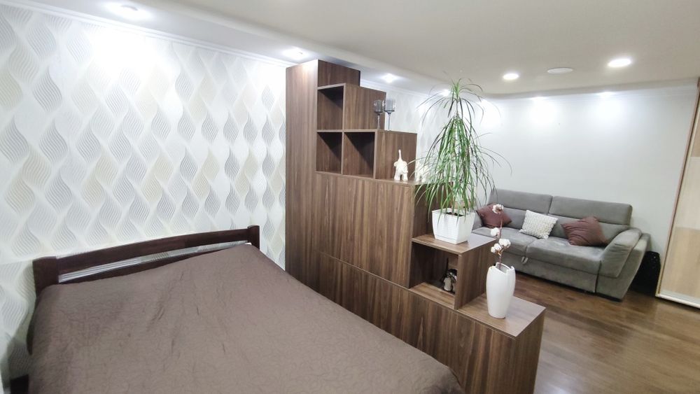 Продам 2 кімнатну квартиру смт. Слобожанське (Ювілейний)