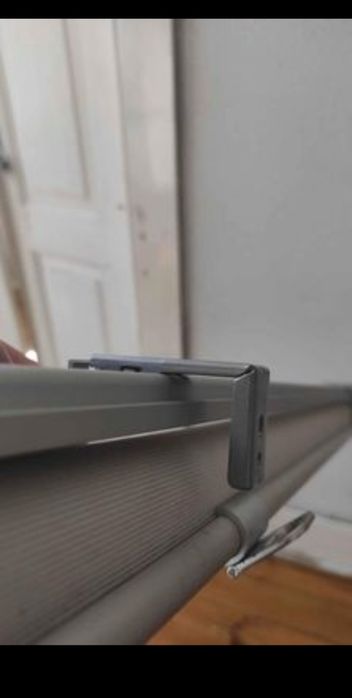 Estore de correr branco translúcido