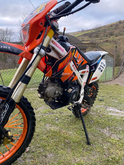 Продам Kaya 212.