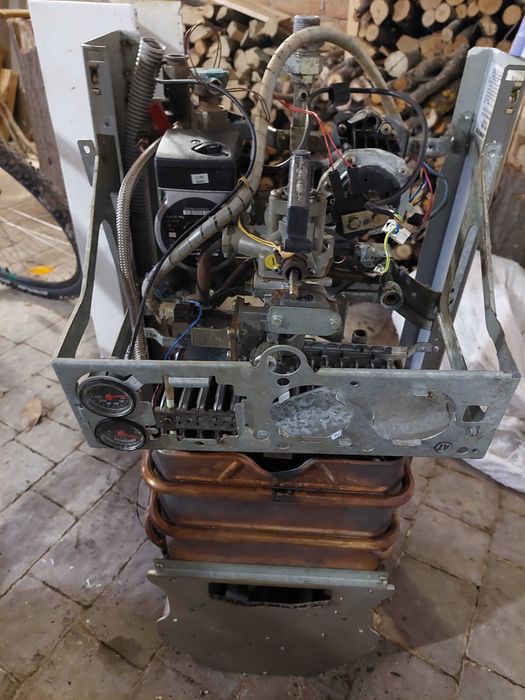 Б/в котел Junkers/Bosch ZW20 KD/KE, ZW23 KE, теплообміник, насос та ін
