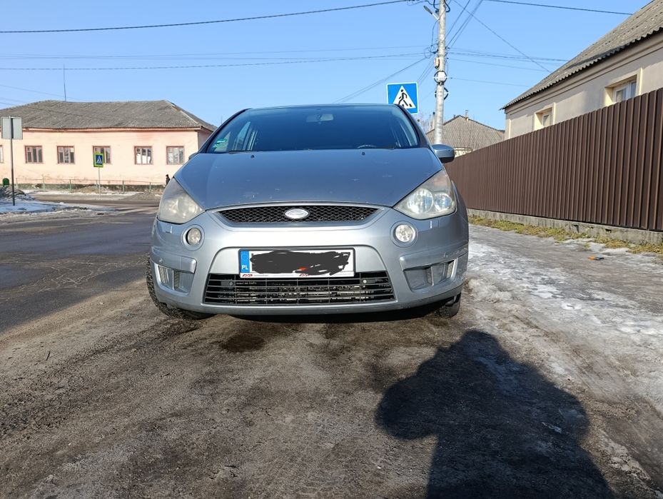 Авто для Військових. Мінівен 7 місний.