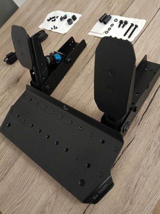 Simracing. Pedais LOGITECH RS 50 + Adaptador