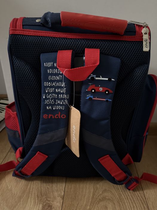 Tornister plecak Endo z bogatym wyposażeniem dla chłopca