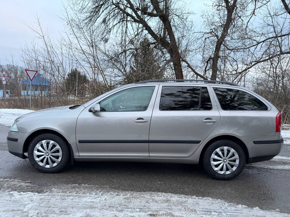 Продам Skoda Octavia  A5, 1,6 МРІ/газ