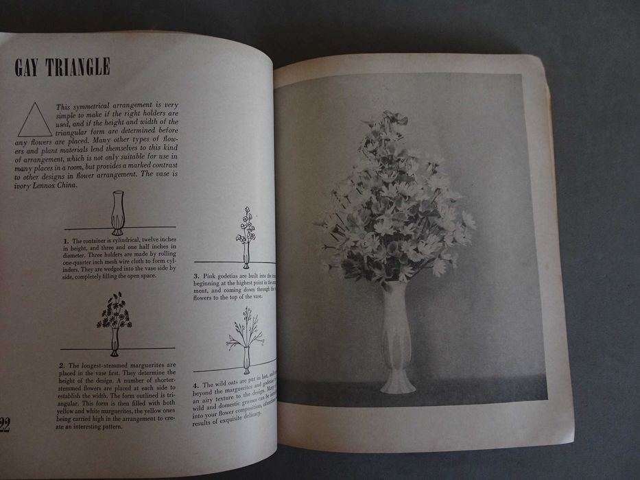 Livro de Arranjos florais - Sunset Flower Arrangement Book 1952