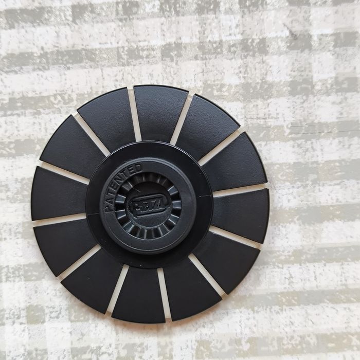 Крепления Petzl для фонарика