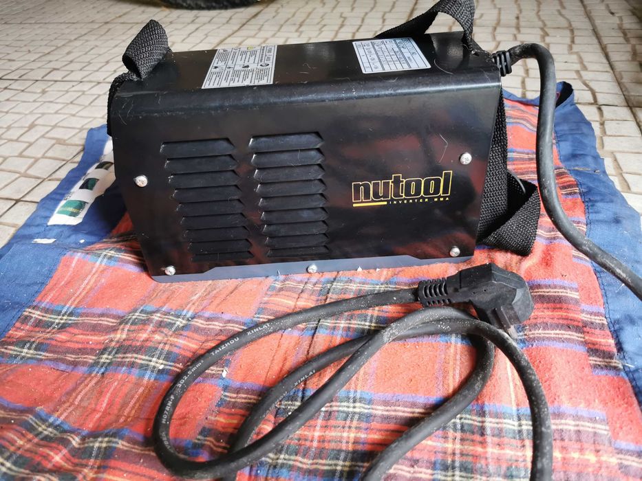 Máquina de soldar 140A