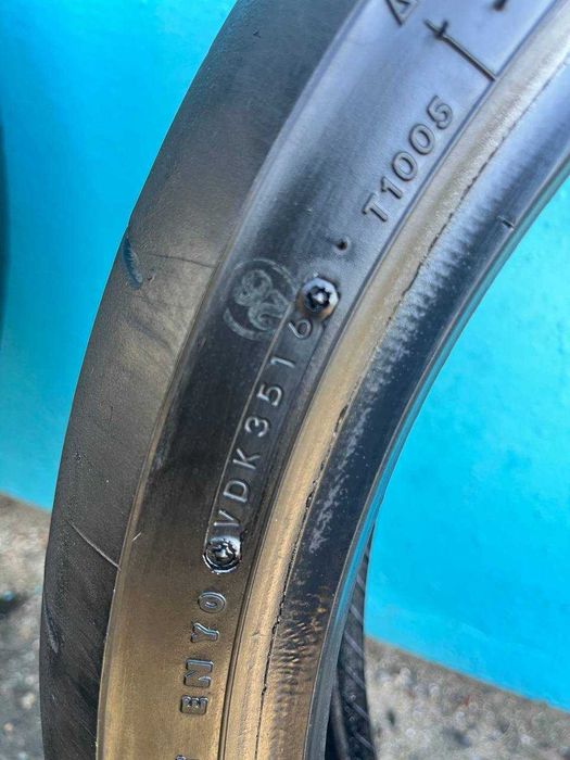 Покрышки Bridgestone Battlax BT016 Pro 180 и 120 R17 73W