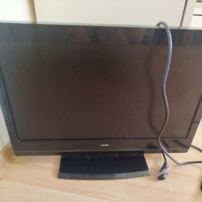 telewizor alba 22 cale