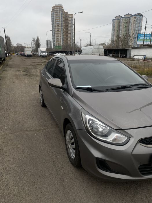 HYUNDAI Accent 2017