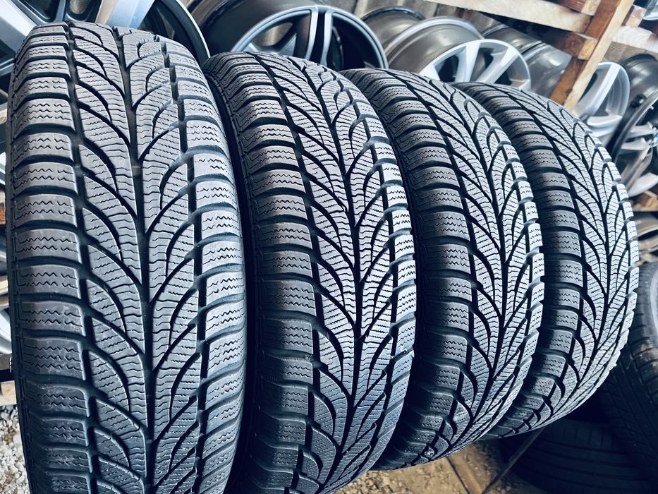 Шини Резина Зимові 175 70 13 Paxaro Winter 4шт