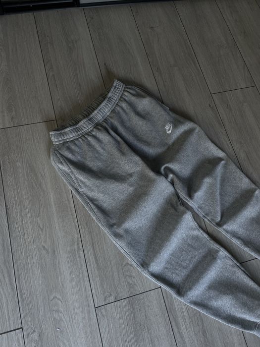 Спортивні штани NIKE