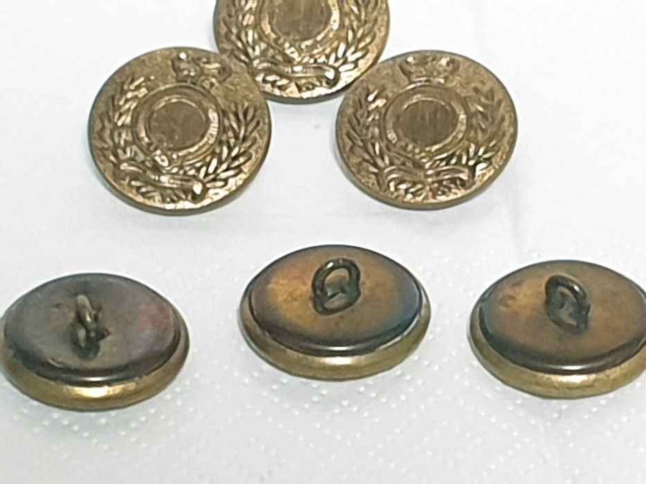 Conjunto de 6 antigos botões dourados de farda cerimonial