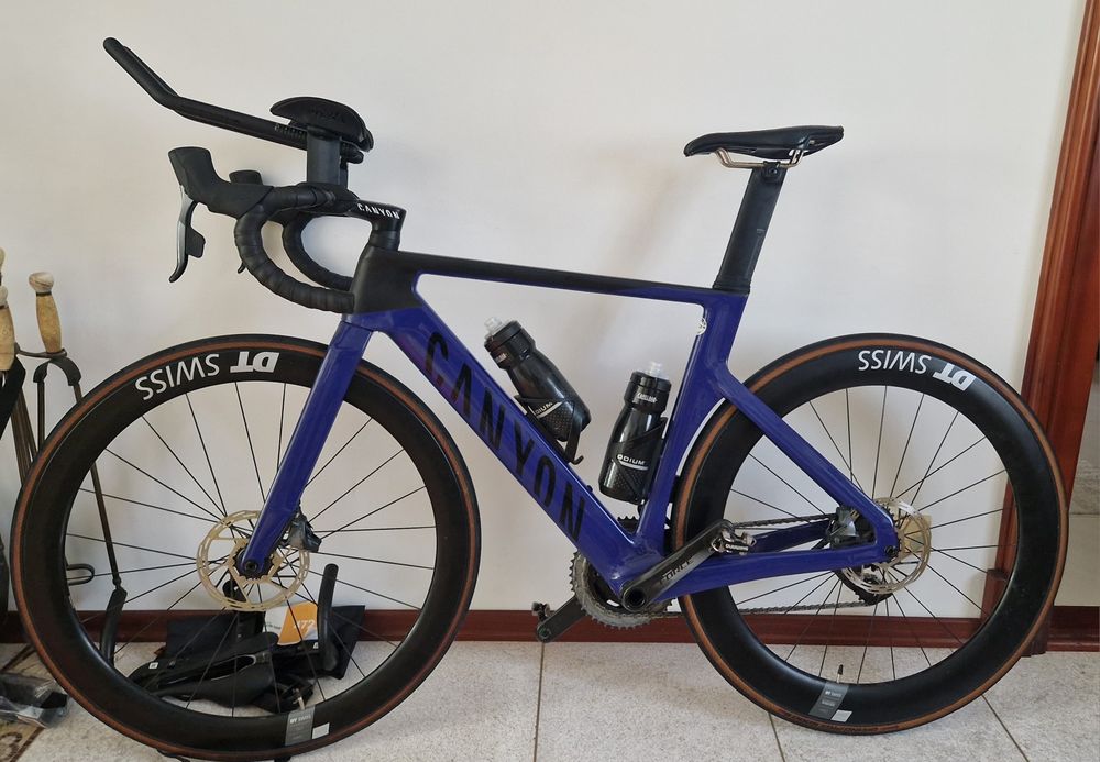 Canyon Aeroad CF SLX 8 Disc eTap ( Sram Force ) + lemondki - zestaw triathlonowy