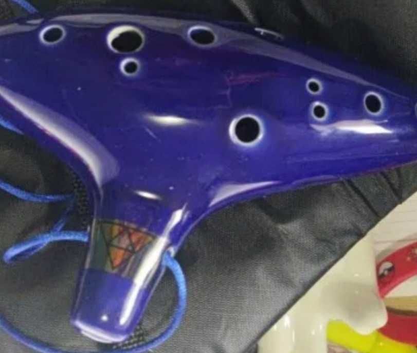 Ocarina - Instrumento Cerâmico com 12 Furos