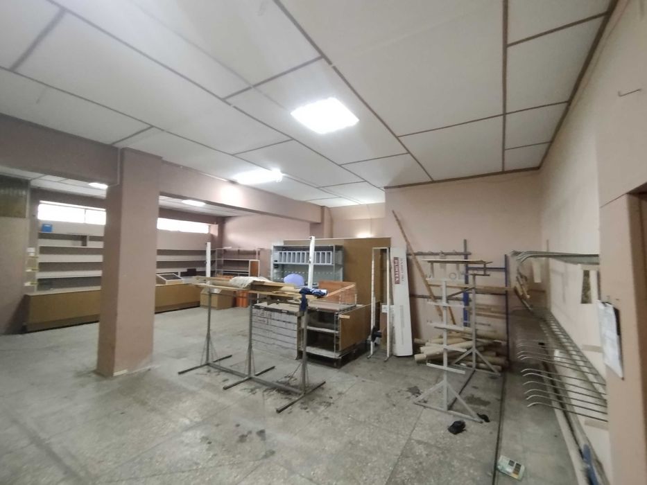 Оренда магазину на Криваліївському ринку, 300 кВ.м.