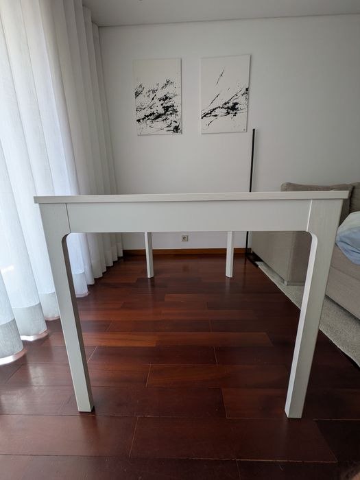 Mesa extensível branca