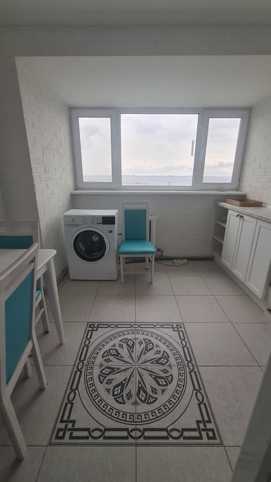 Здам свою 2 кімнатну квартиру на бульварі Жванецького з 19  березня