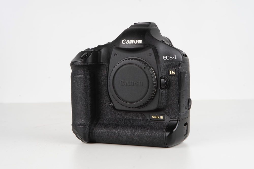 値下⭐︎Canon EOS-1Ds Mark III トランスミッター 付！ 希少⭐︎Canon EOS-1Ds Mark III トランスミッター 付！ Dla