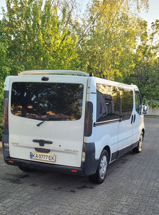 Opel Vivaro Довга база+ кондиціонер